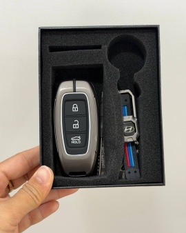 Hyundai Accent 3 Metal သုံးစင်း