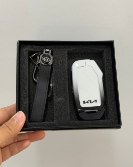 Cerato Metal New White