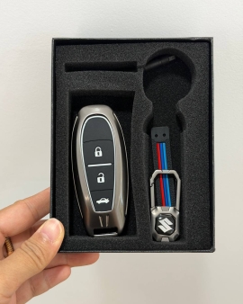 Ciaz Metal သုံးစင်း