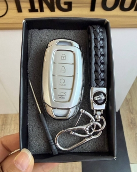 Accent 4 TPU Silver keycase