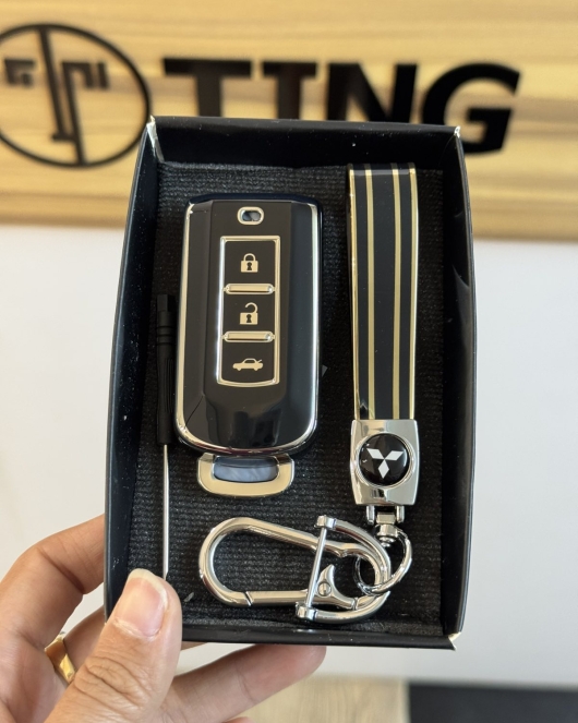 Mitsubishi Silver Line Keycase