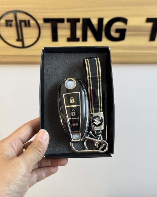 Ciaz Silver Line Keycase