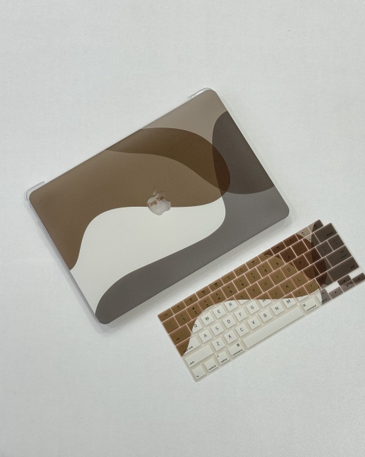 အညိုရင့်လှိုင်းတွန့် Macbook Cover